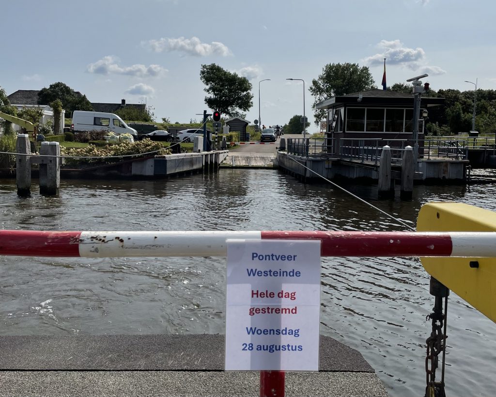 Pontveer Westeinde gestremd op woensdag 28 augustus.