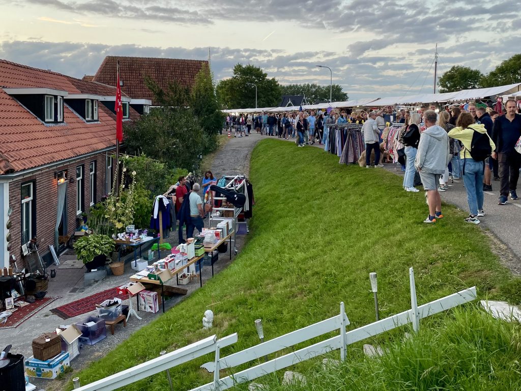 Nachtmarkt in Kolhorn 2024