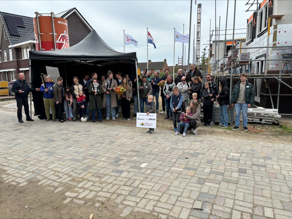 De Gest Den Oever start bouw - feestelijk