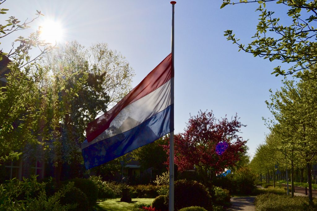 vlag halfstok