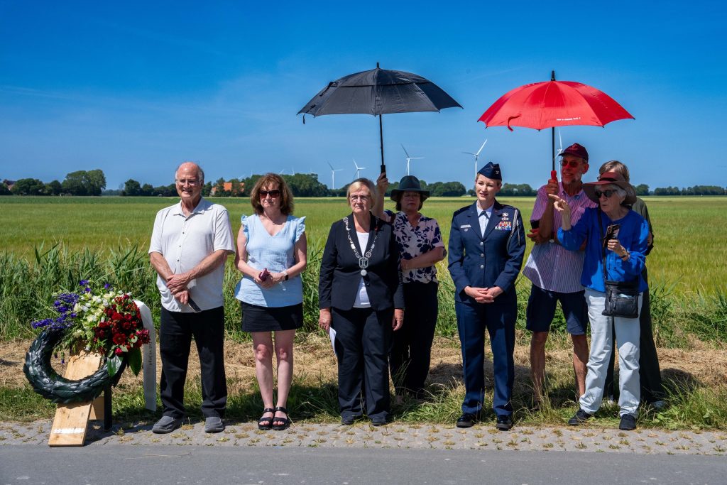 Onthulling van Herdenkingspaal in Middenmeer 21 juni 2025