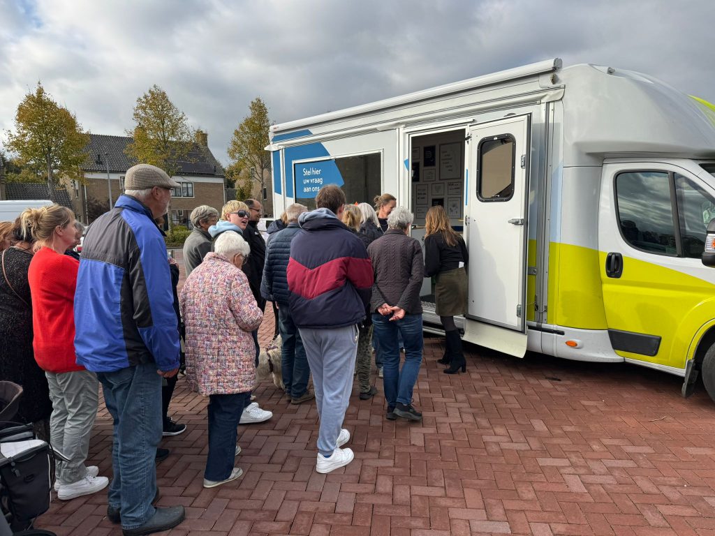 in de rij voor een verspakket