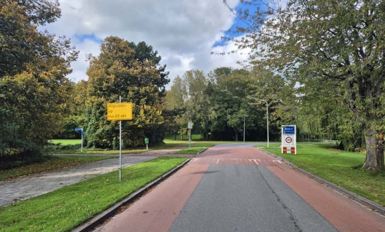 Kruising IJsvogelpad en Trambaan in Nieuwe Niedorp