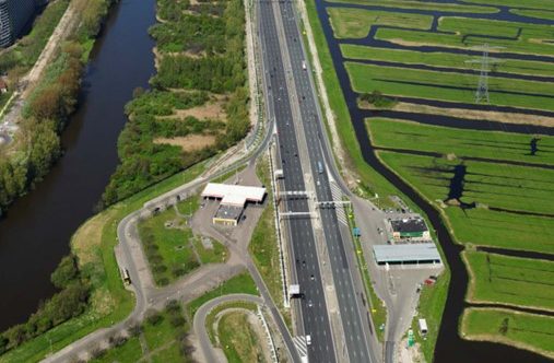 Langs de snelweg