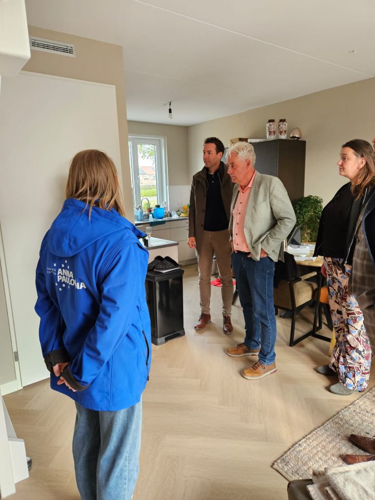 Mark Versteeg keek binnen bij een van de bewoners