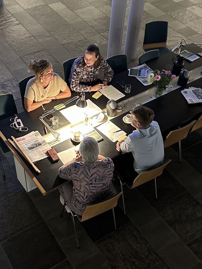 Bijeenkomst 6 oktober 2025 Besturen in minder uren - van bovenaf