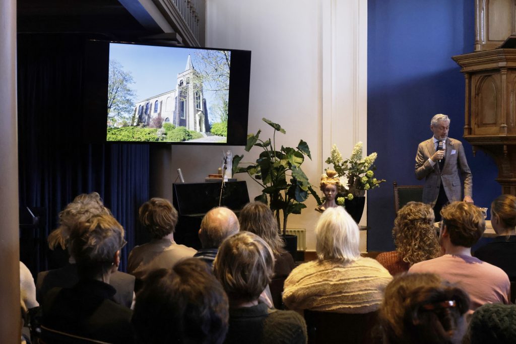 Kunsthistoricus Paul Rem vertelt over het Kerkje