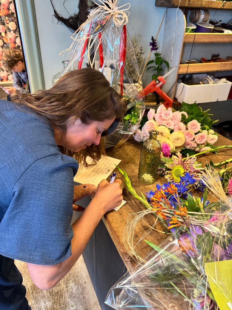 Schrijven kaartjes presentjes bloemen voor ondernemers door Donja Wagenaar