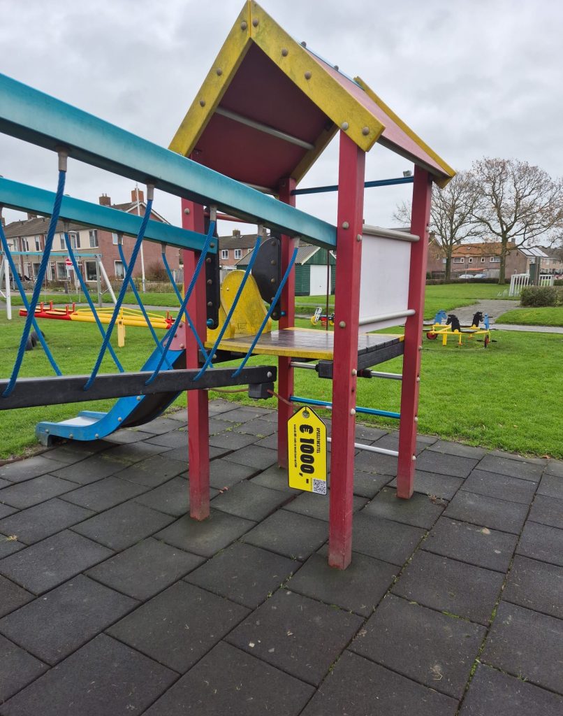 Speeltoestel met prijskaartje