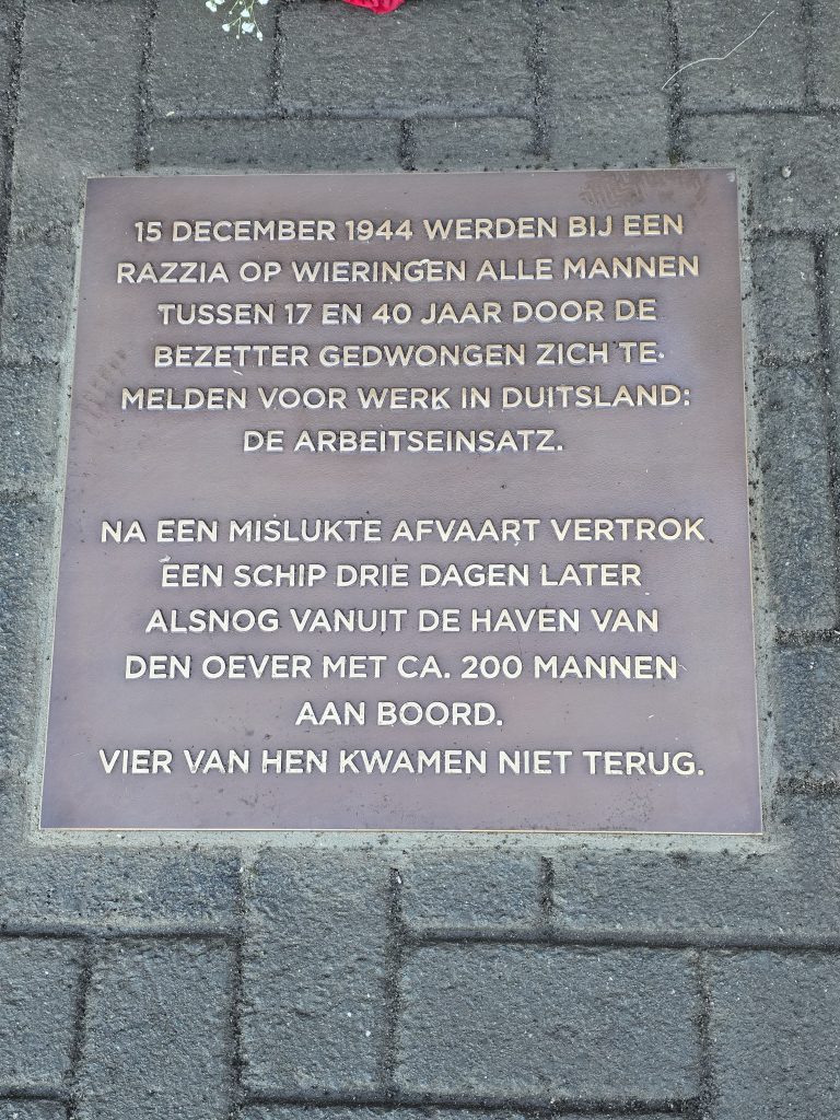 teksttegel razzia monument