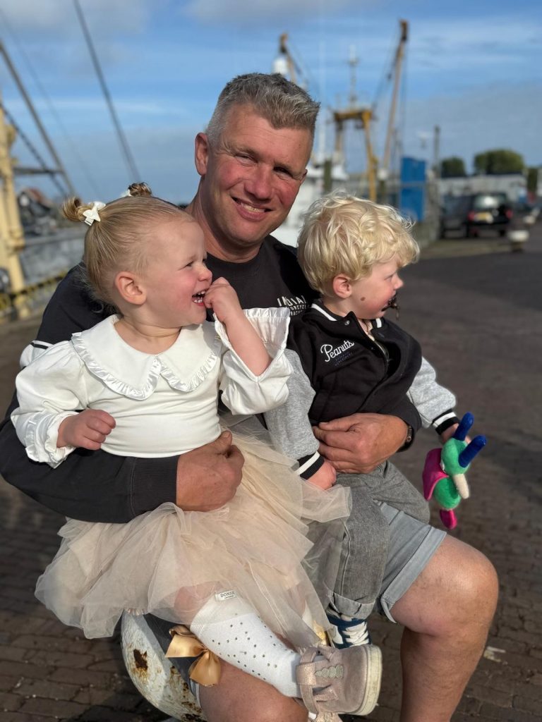 Arno van Berkel met kleinkinderen