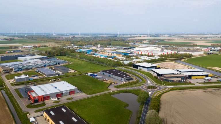 Gemeente vergroent bedrijventerrein Robbenplaat