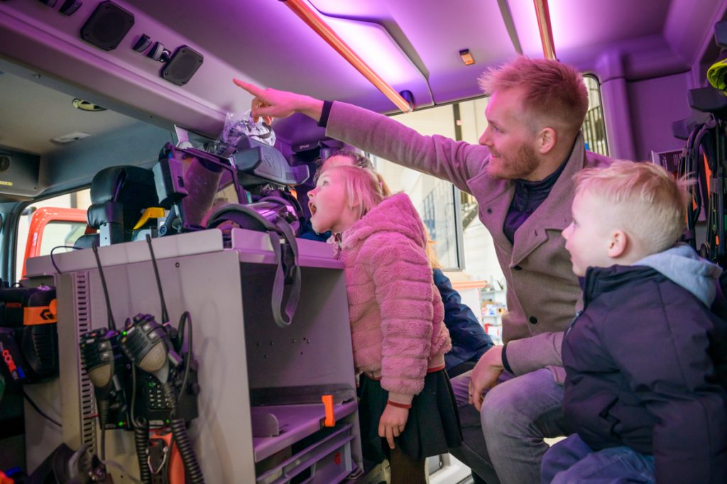 Binnenkijken in een brandweerauto - Kom binnen bij bedrijven dagen 2026