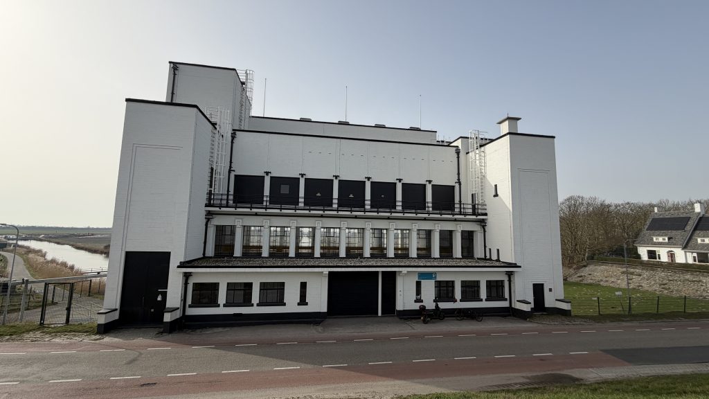 Gemaal Lely - voorkant