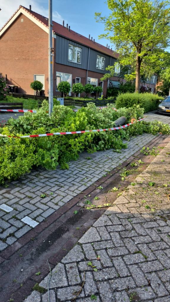 Stuk afgezet met lint na storm op 19 en 20 juni