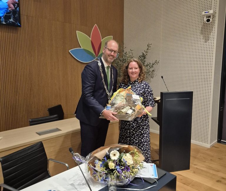 Afscheid van De Lange als waarnemend burgemeester
