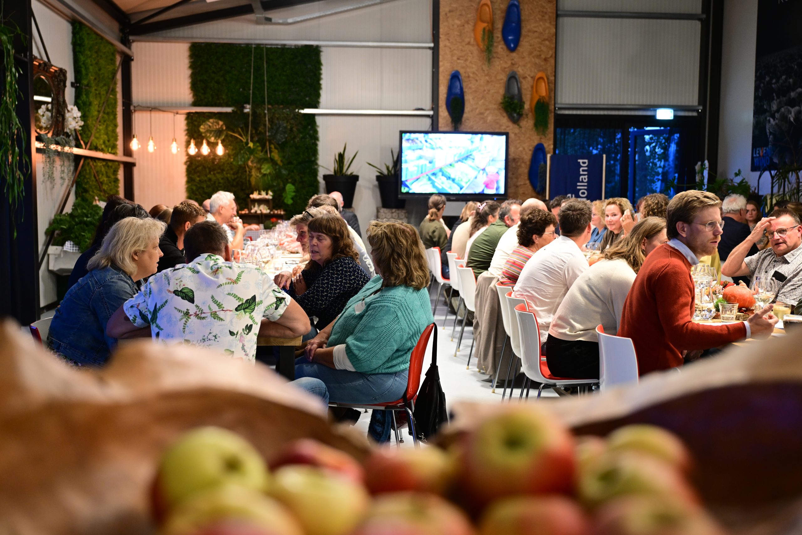 Sfeerfoto van volle zaal tijdens Streekdiner 2026